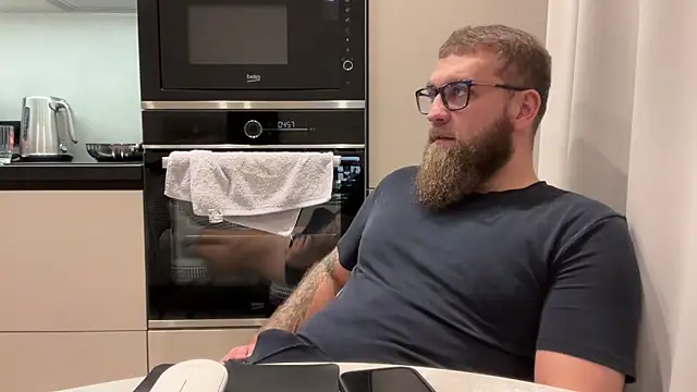 Bear_bear_ live sex cam