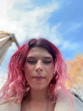 RiriRoseey live sex cam