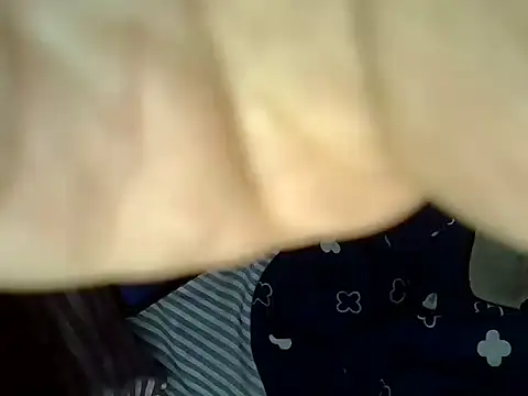 madmaddies2's web cam