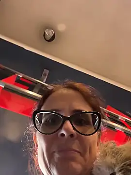 NataKitten live sex cam