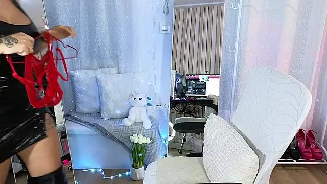 Tawny_cox's cam snapshot