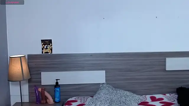 Liiamthompson's cam snapshot