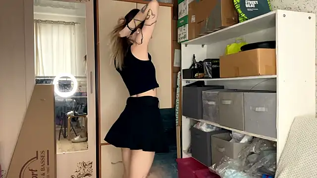 MiriamDongo's cam snapshot