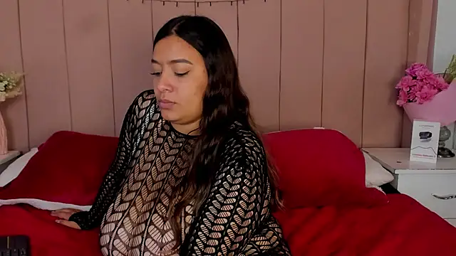 MollyBigBoobs12 live sex cam