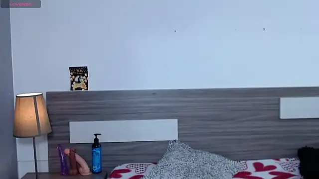 Liiamthompson's cam snapshot