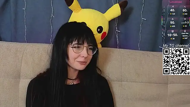 BereniceBattersby live sex cam