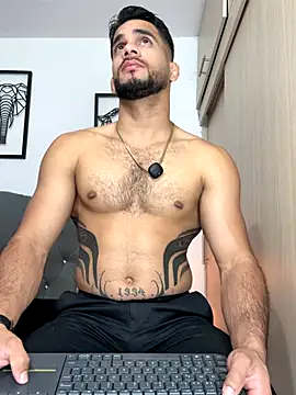 Maximiliano_ford live sex cam