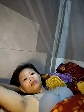 LinhNa999's cam snapshot