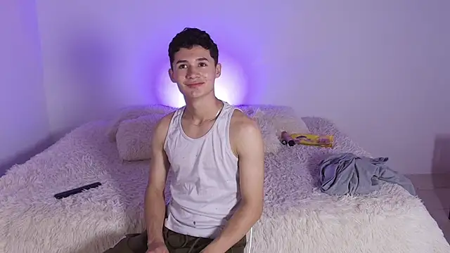 Eiden_Blake's cam snapshot