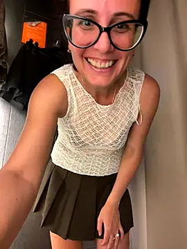 NataKitten live sex cam