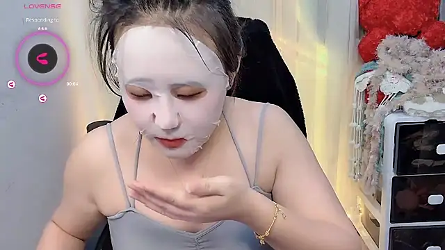 NEWONETO live sex cam