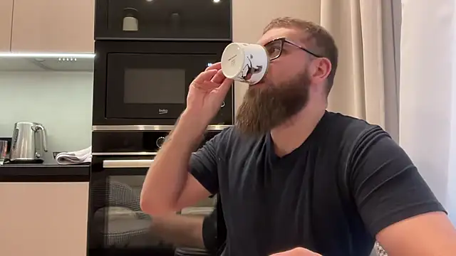 Bear_bear_ live sex cam