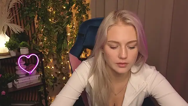 AnnieSwanson live sex cam