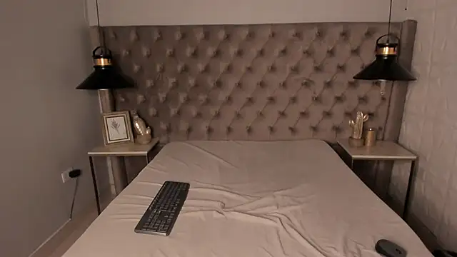 OliIverr22 live sex cam