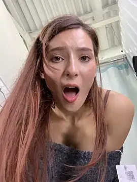 LilluKatten live sex cam