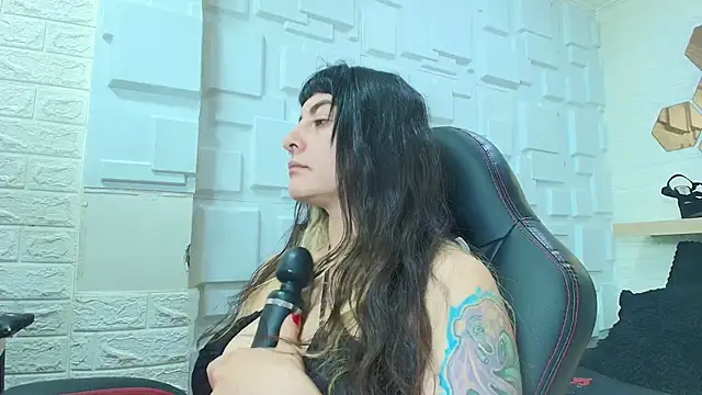 Naughty_Kittenm live sex cam