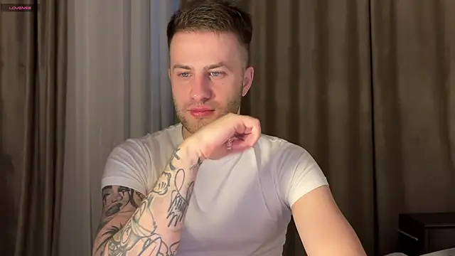 dominantrodri live sex cam