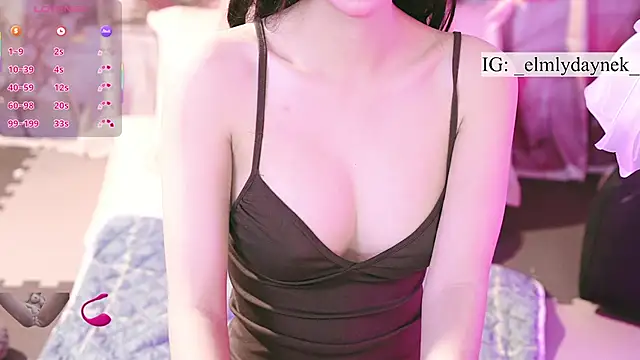 Anytoly live sex cam