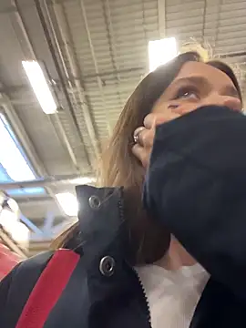 KittyQueeny live sex cam