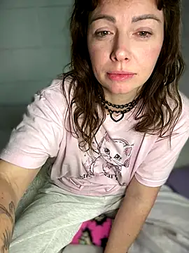 NaughtyFknVeteran live sex cam