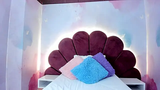 Carohorny4u live sex cam