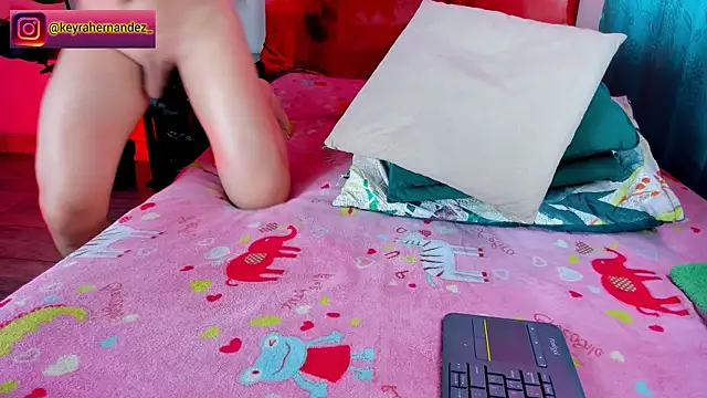 Esmeralda_h live sex cam