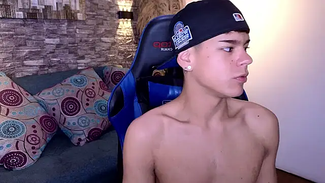 kevienmiet live sex cam