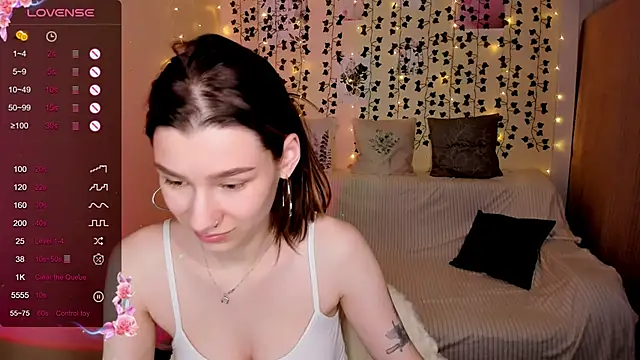 LinaBlossom_ live sex cam