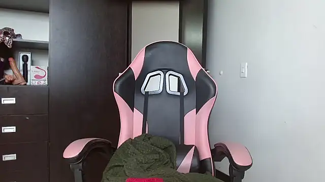 charlotbelucci_ live sex cam