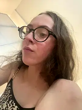 MartiniiSelenna live sex cam