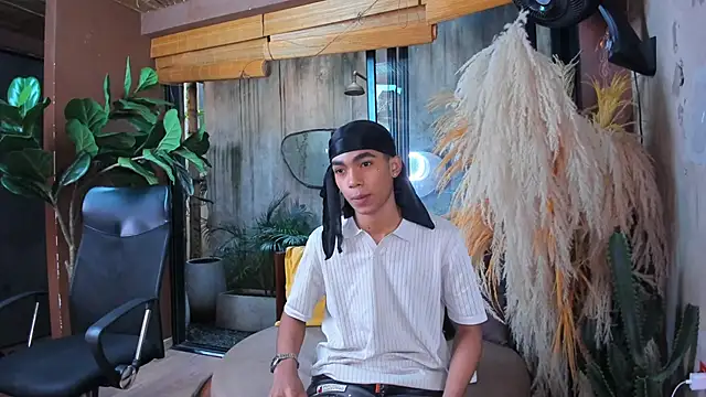 AlanCutee live sex cam