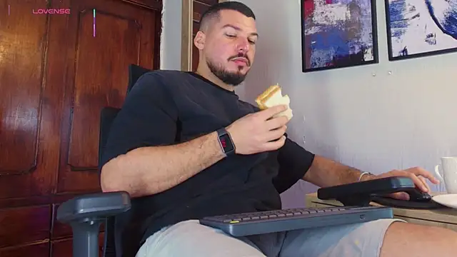 HenryBenso live sex cam