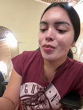 TS-SimplyTheBest live sex cam