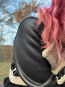 RiriRoseey live sex cam