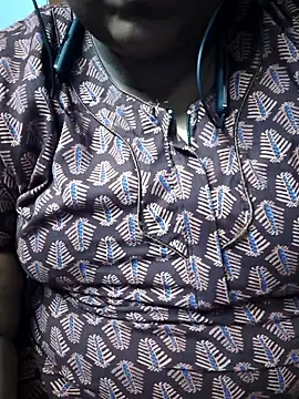 TAMIL_ELAKKIYA live sex cam