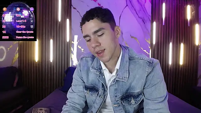 LiamNovak live sex cam