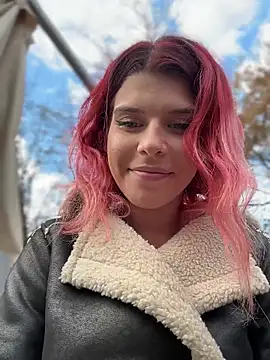 RiriRoseey live sex cam