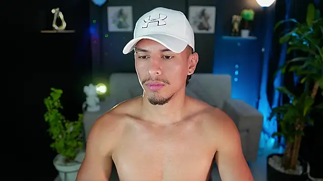 Aaronfox_x live sex cam