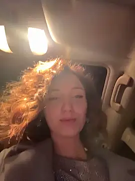 DollyTall's cam snapshot