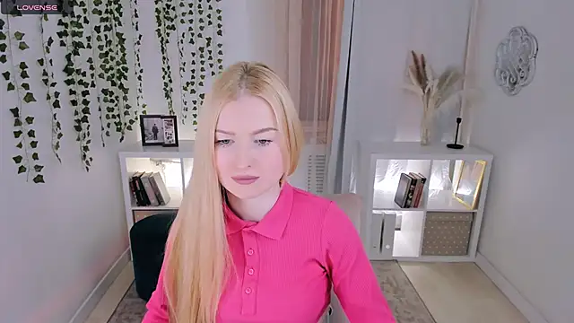 Laly_Peach's cam snapshot