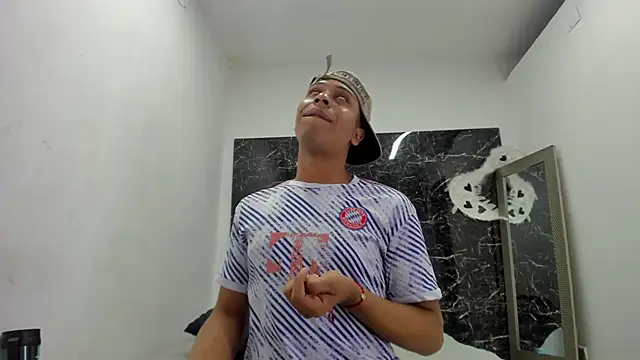 ada-brooke live sex cam