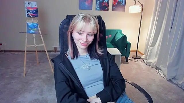 AuraMcvea's cam snapshot