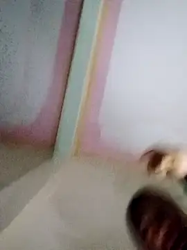 bella-la's cam snapshot