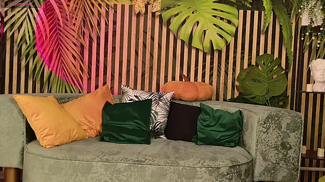 Chris_enigma's cam snapshot