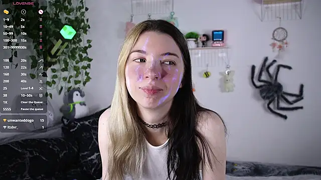 Emmie_shy's cam snapshot