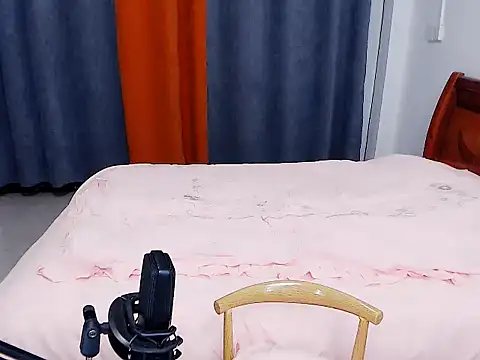 tw-orange's cam snapshot