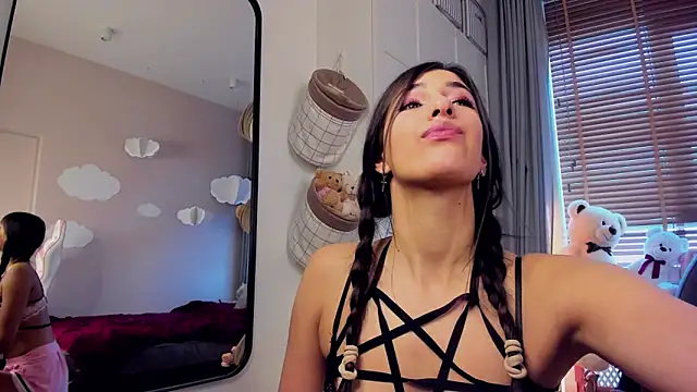 MiaSilkX live sex cam