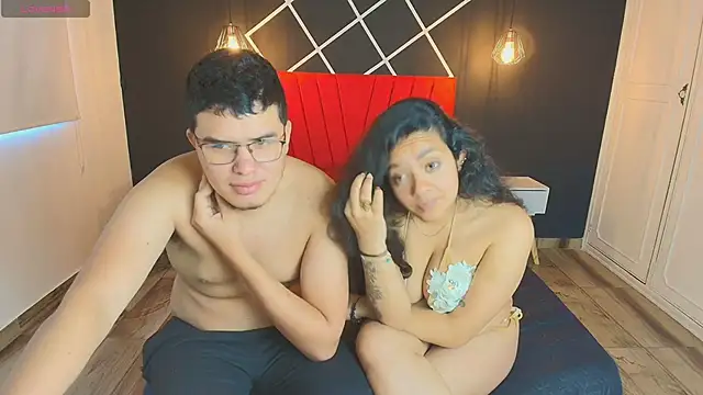Logan_Chloe live sex cam
