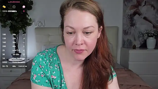 CutieGinger live sex cam