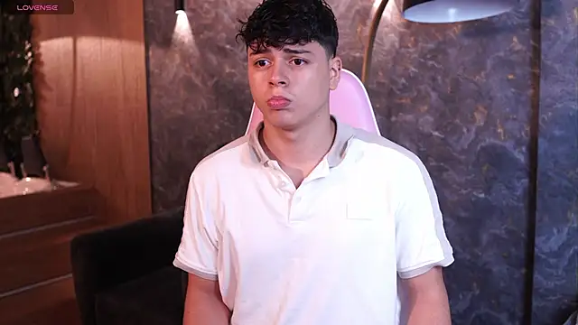 Ethan_occonor's cam snapshot